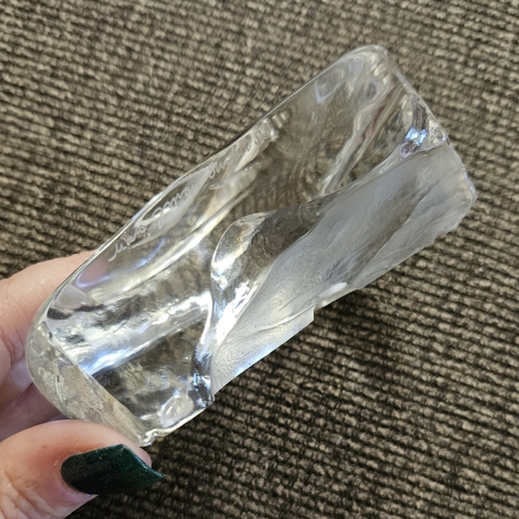 Mats Jonasson Swedish Signed Glass Swan Paperweight - Picture 3 of 12